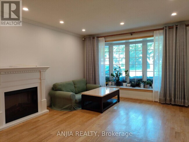 Photo du bâtiment - 4 Southdale Dr