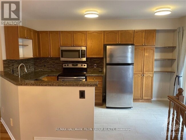 Building Photo - 1577 Duplante Ave