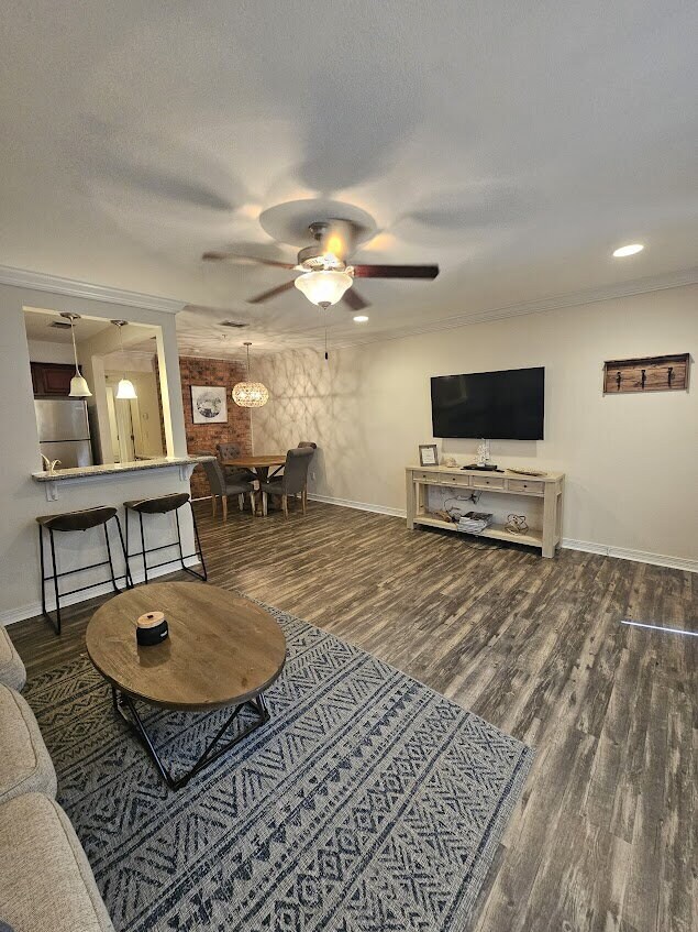 Photo - TDY - furnished 1/1 Apartment