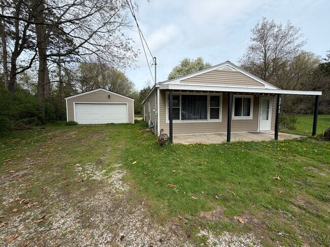 Foto del edificio - Adorable Home in Lowell School District