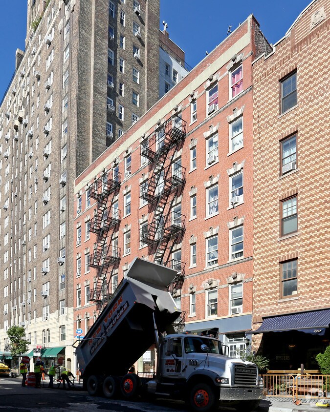 Foto del edificio - 35-37 Christopher St