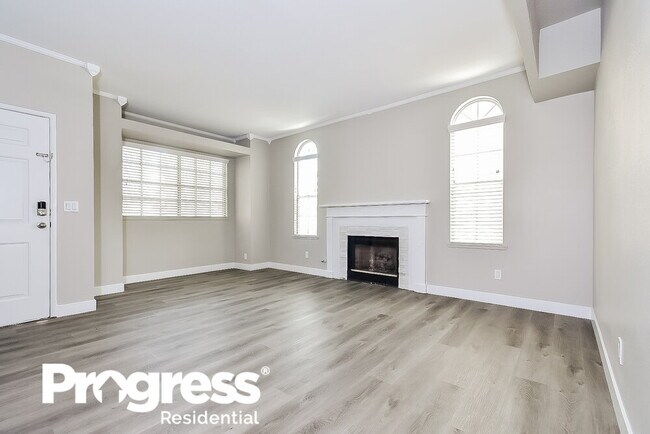 Building Photo - 2320 Rembrandt Dr