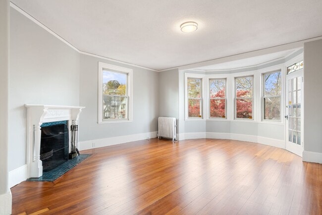Building Photo - 39 Melville Ave