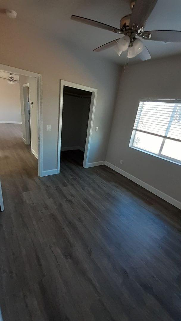 Building Photo - 587 Oakwood Ln