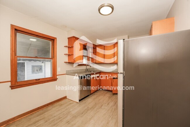 Foto del edificio - 364 E 330th St