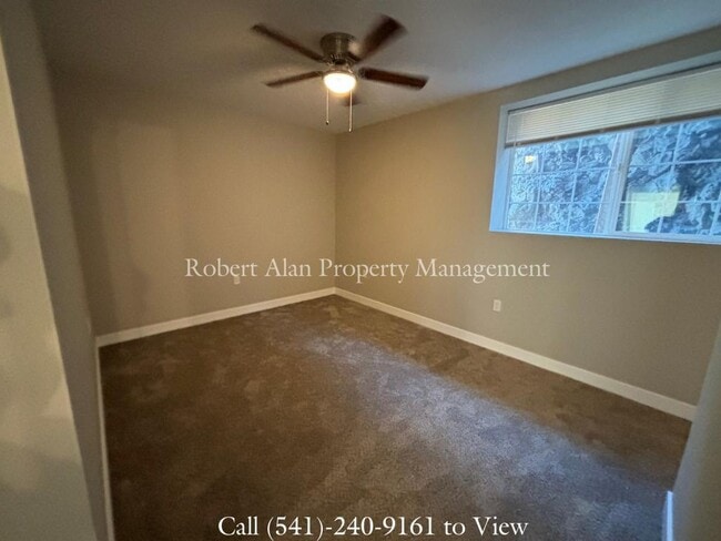 Building Photo - 2601 SW Hailey Ave