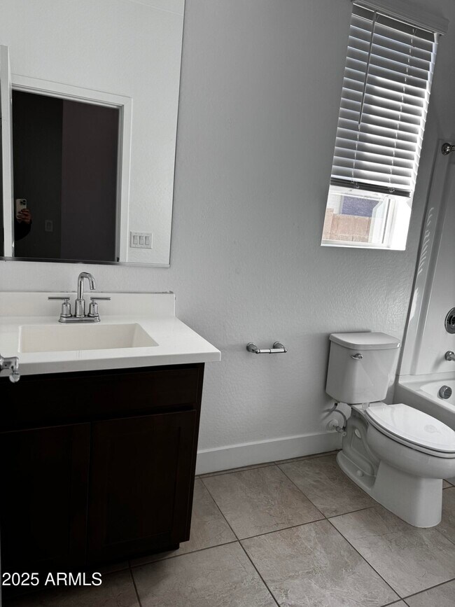 Building Photo - 23436 W Winslow Ave