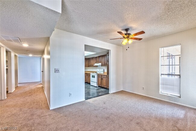 Building Photo - 781 Palo Verde Cir