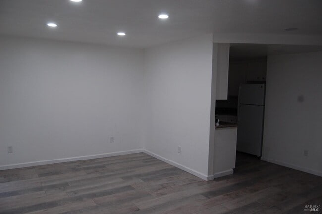 Building Photo - 77 El Toro Ct