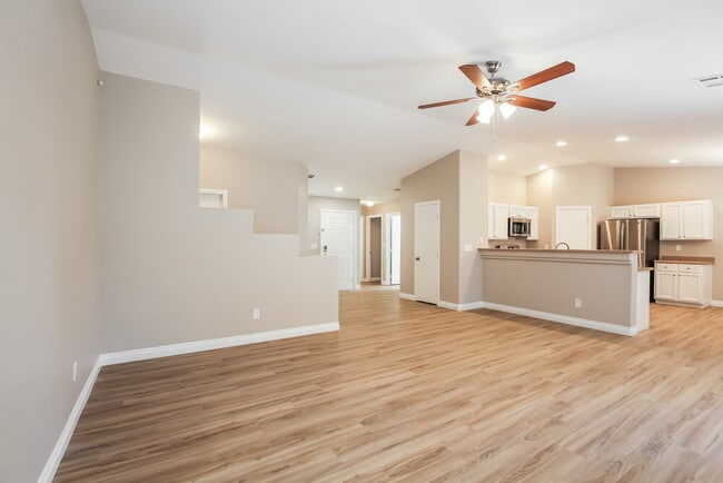 Foto del edificio - 5113 Pebble Rim St