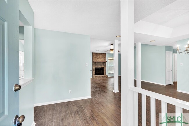 Building Photo - 29 Red Fox Dr