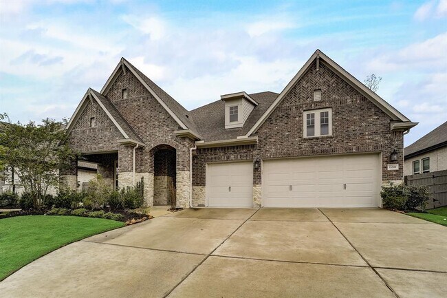 Foto del edificio - 15322 Garnet Groves Dr