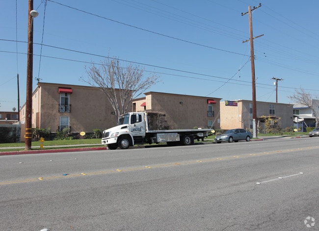 Building Photo - 229 Woodruff Apartments