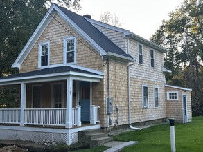 Building Photo - 129 Mechanic St