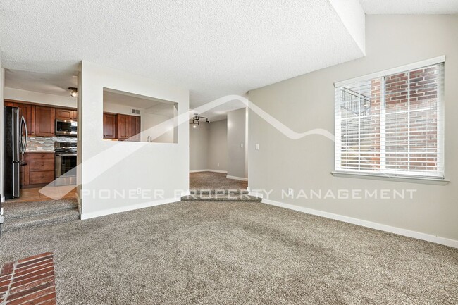 Building Photo - Spacious Condo with Central AC and Reserved Parking/Dedicated Garage