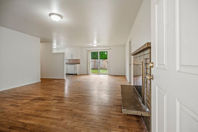 Building Photo - Lynnwood Rambler