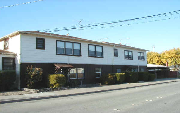 Foto del edificio - 1028 Oak Ave.