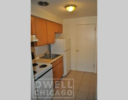 Foto del edificio - 6832 N Wayne Ave