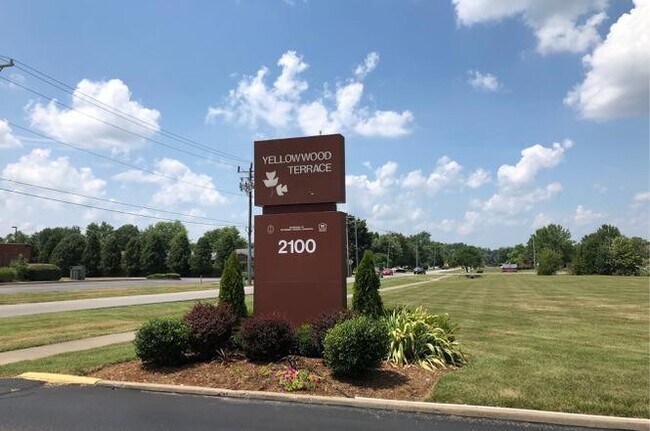 Foto del edificio - 2100 Greentree N