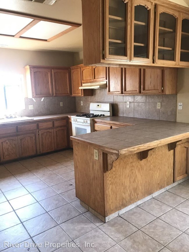 Foto del edificio - 2 br, 1 bath House - 223 Vineyard