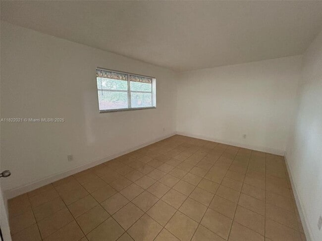 Building Photo - 1 bedroom in North Miami FL 33161
