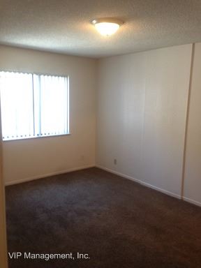 Building Photo - 16676 Ramada Dr