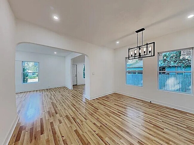 Foto del edificio - 1222 E Kaley St
