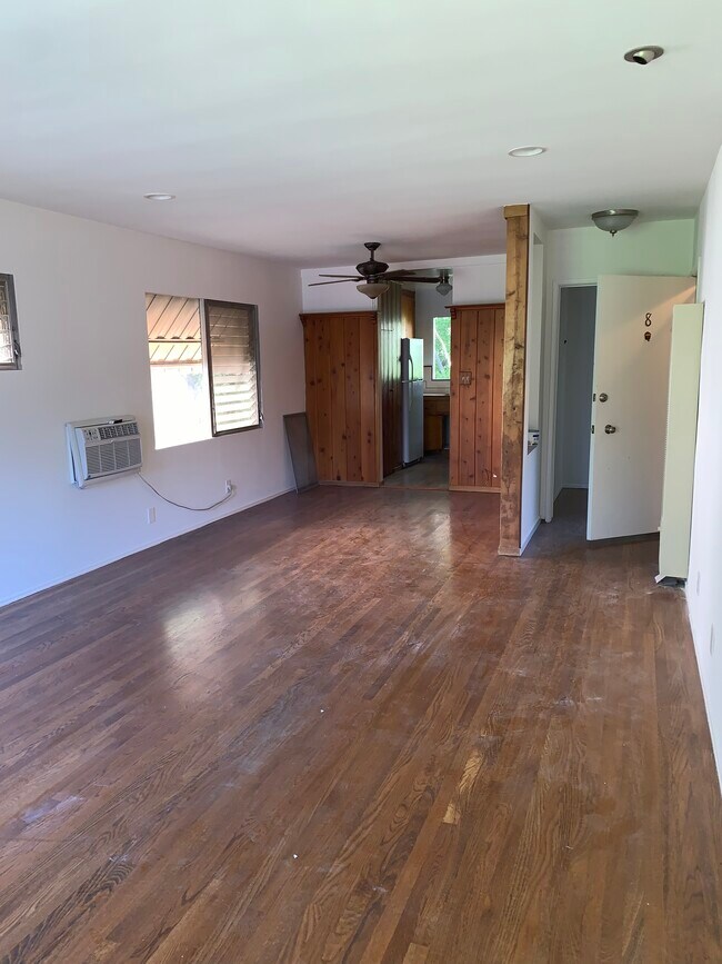 Foto del edificio - 11544 Moorpark St