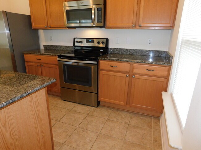 Foto del edificio - 4 bedroom Executive Home