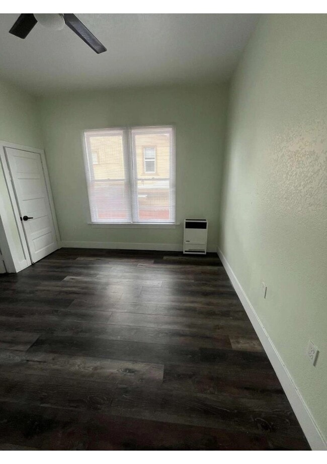Interior Photo - 732 E. Santa Clara St.