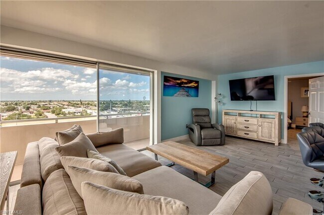 Building Photo - 4807 Sunset Ct
