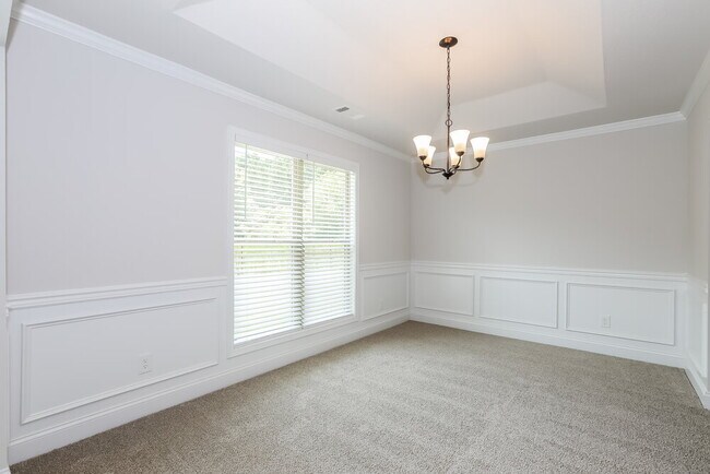 Foto del edificio - 40 Heartland Cir