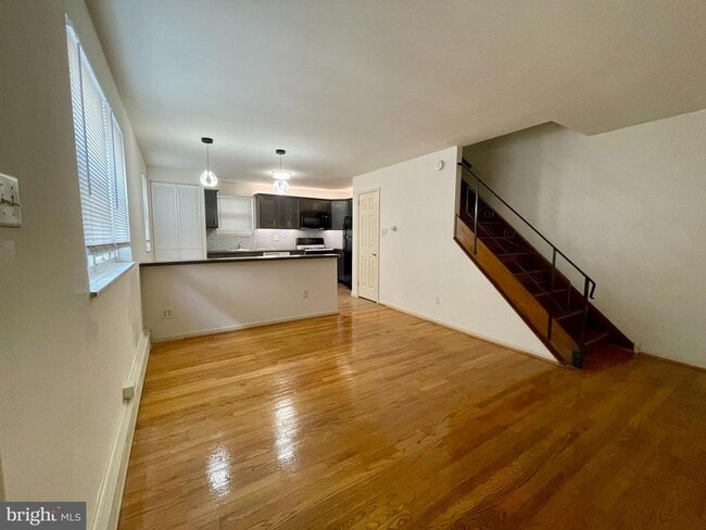 Building Photo - 1075 Colwell Ln