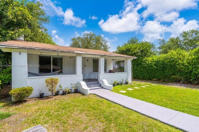 Building Photo - 315 NW 50th St