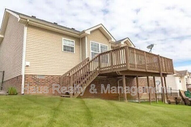 Foto del edificio - 3136 Brook Hill Dr