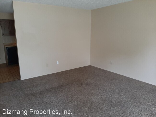 Building Photo - 2 br, 1 bath House - 527 E Seminole St.