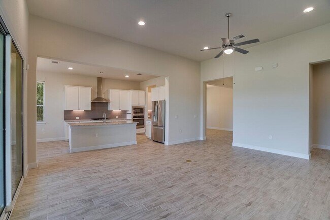 Building Photo - 8600 Texhoma Cv