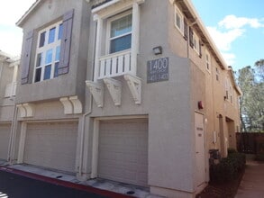 Building Photo - 1402 Ferry Cir