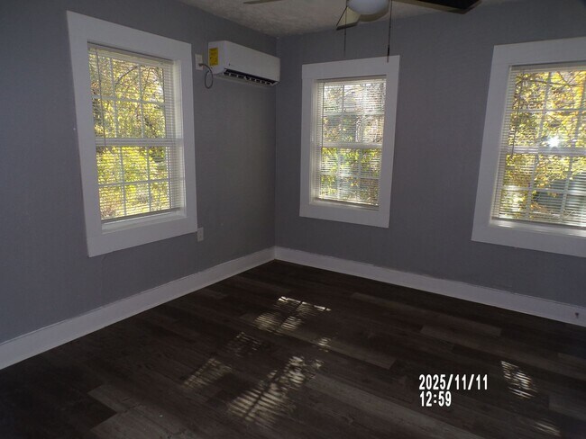 Foto del edificio - remodeled home