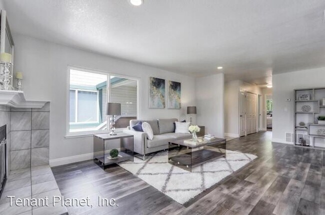 Building Photo - 2 br, 2 bath House - 1398 Lick Ave.