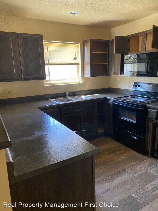 Foto del edificio - 2 br, 2 bath House - 318 S 12th Street