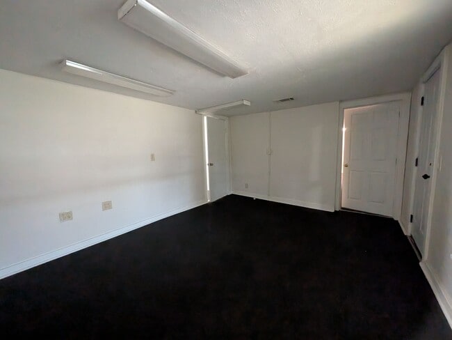 Foto del edificio - 1020 N Main St