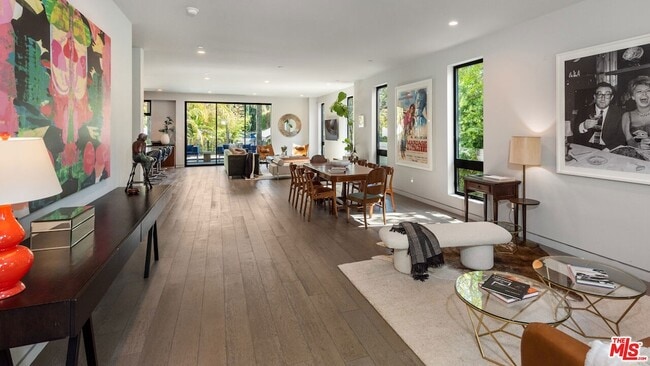 Building Photo - 1724 N Sierra Bonita Ave