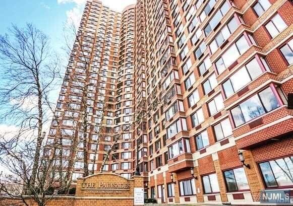 Foto principal - 100 Old Palisade Rd