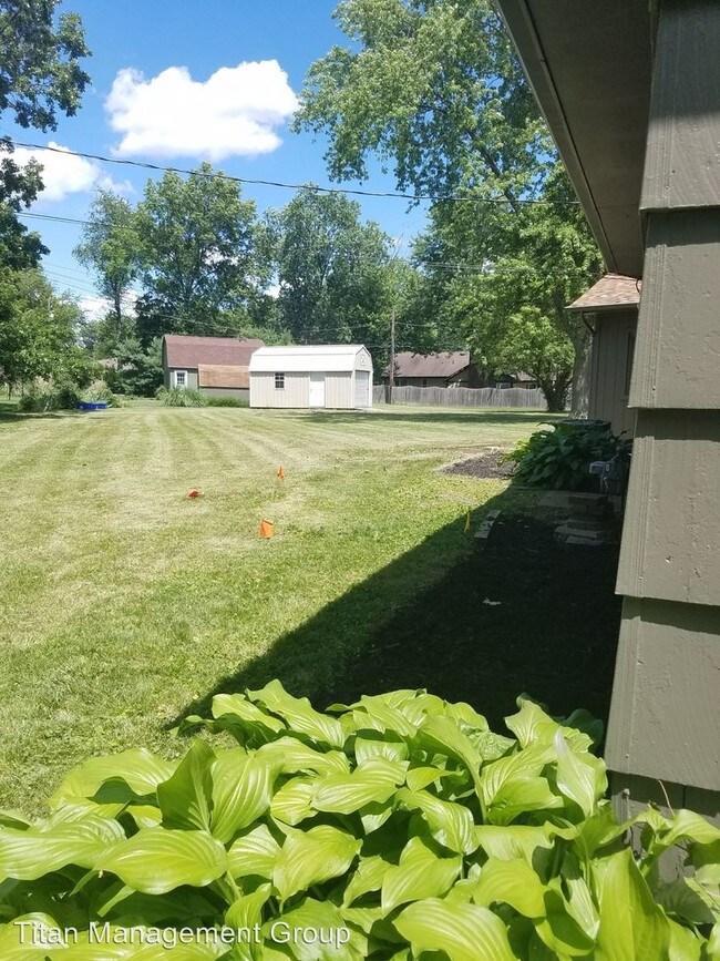 Building Photo - 24 Coldbrook Dr