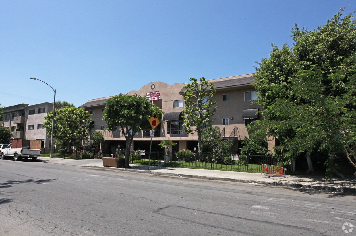Building Photo - Cedros Regency