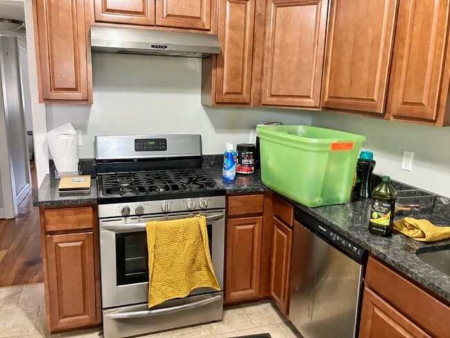 Photo - Available May 1st! Apartment