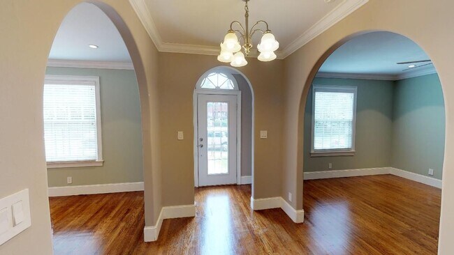 Foto del edificio - 1723 Laurel Ave