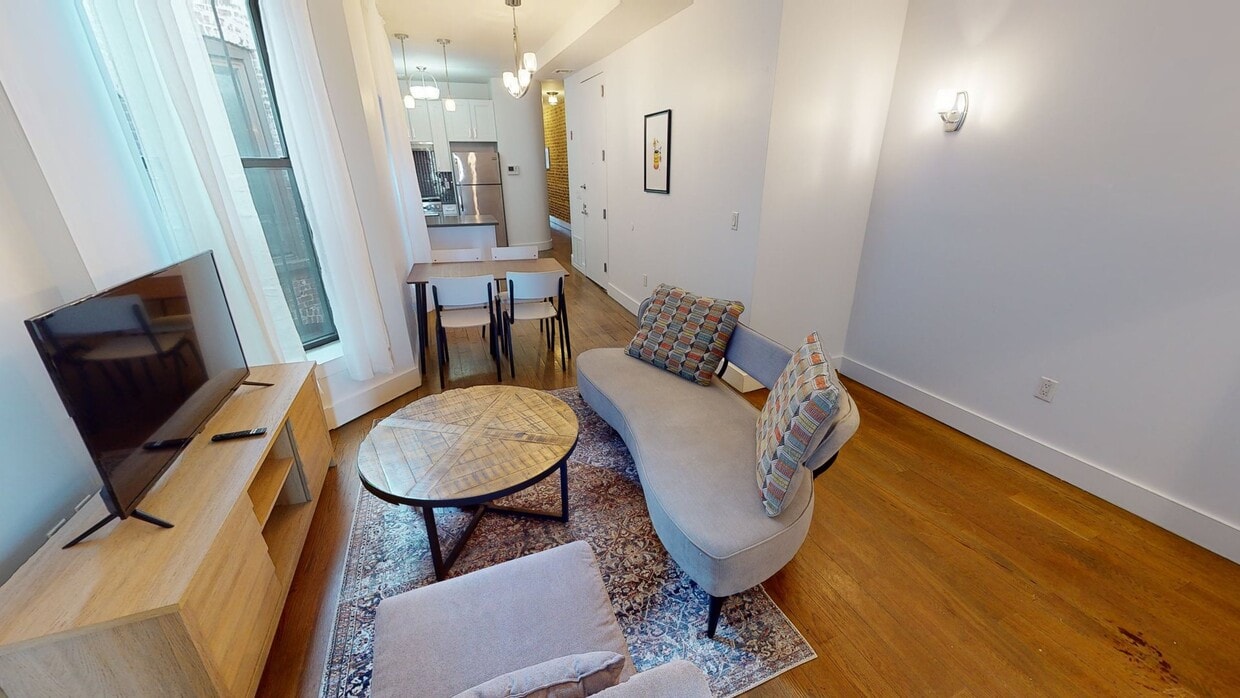 Photo - Private bedroom in 4 bed/2 bath Home