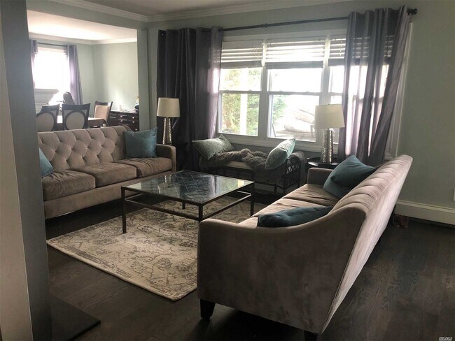 Foto del edificio - 49 Sprucewood Dr